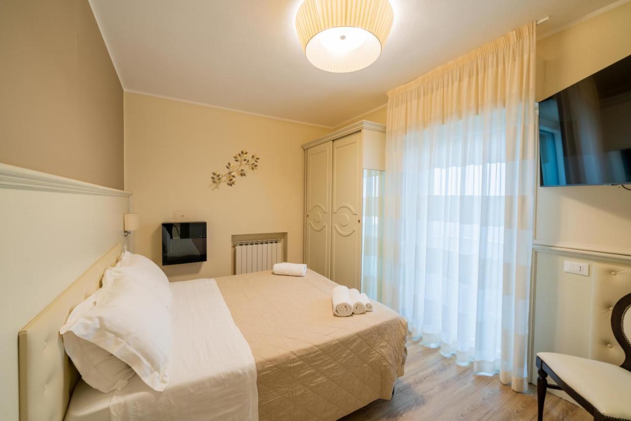 Hotel Orchidea Cervia Exterior foto